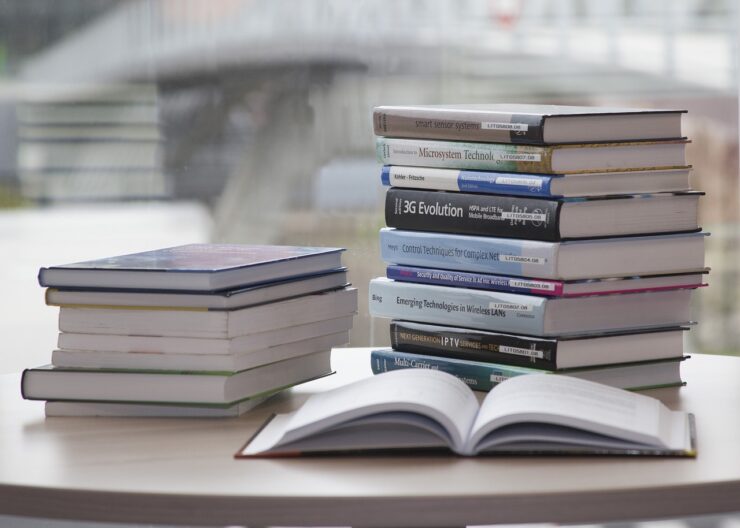 Lectura în era digitală: De ce contează mai mult ca oricând?